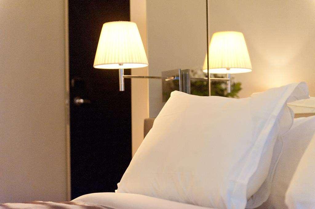 Le Cesar Hotel Provins Oda fotoğraf