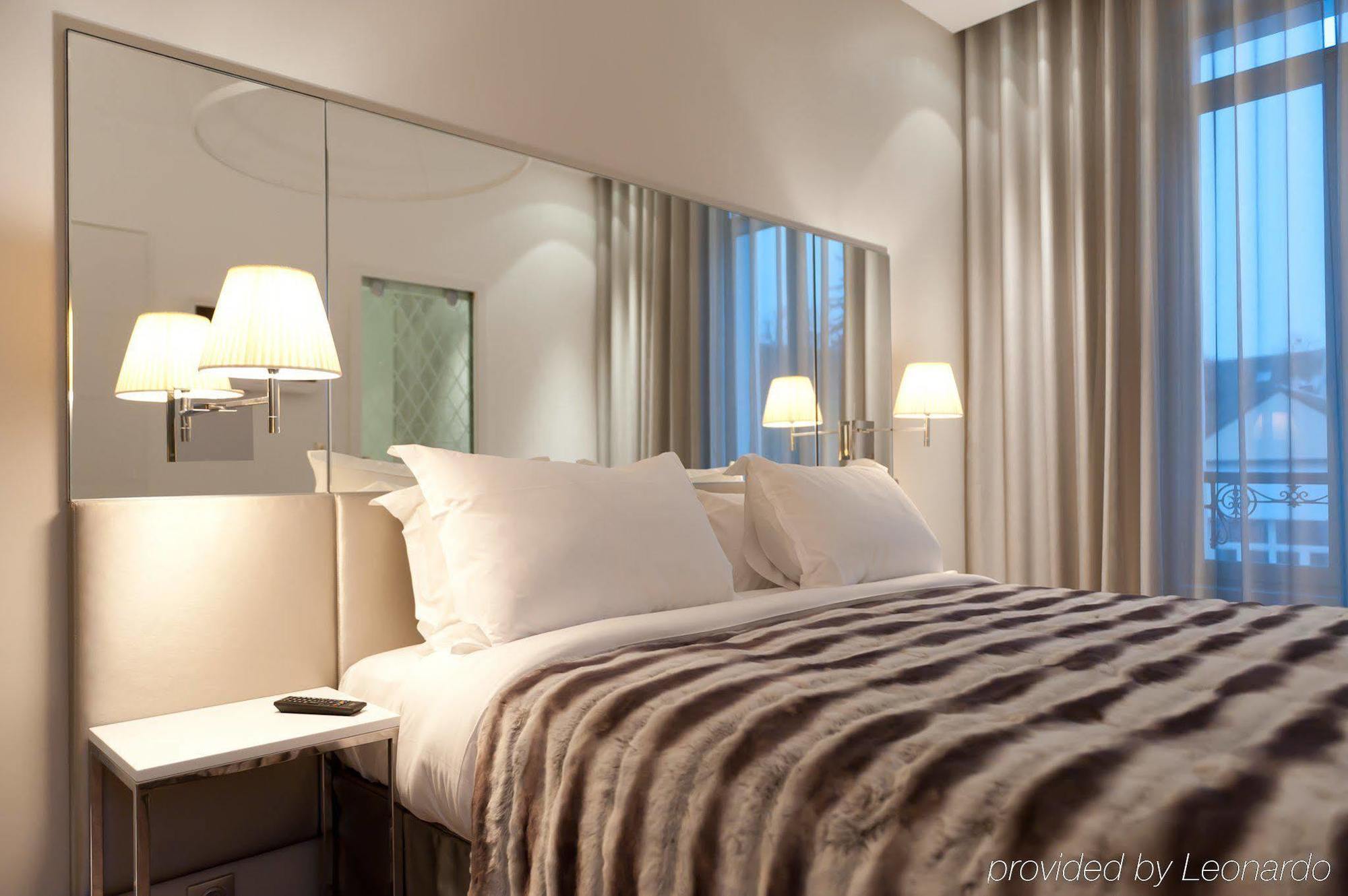 Le Cesar Hotel Provins Dış mekan fotoğraf